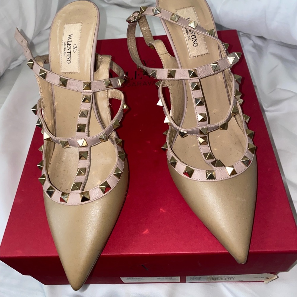 VALENTINO ROCKSTUD CAGED PUMP 100MM